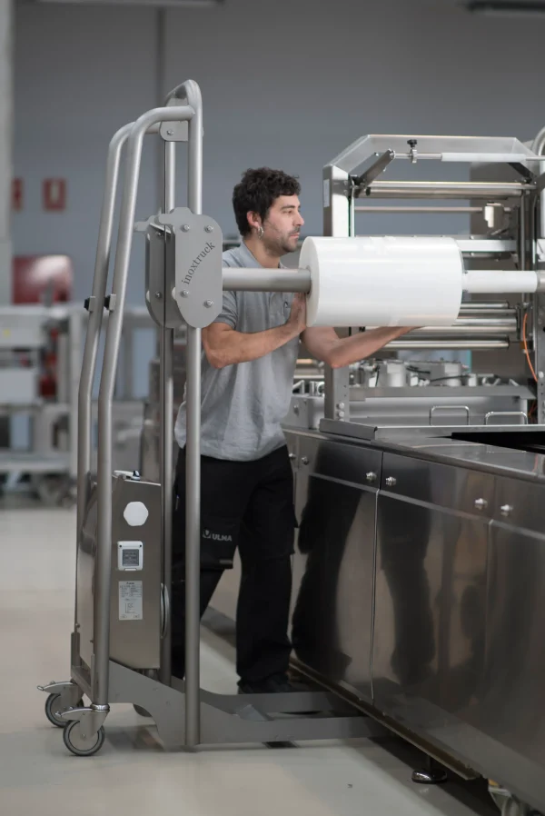 Electric Mobile Stacker Cleanroom Stainless Steel EMS200 (1) Electric Mobile Stacker Cleanroom Stainless Steel EMS200 (1)