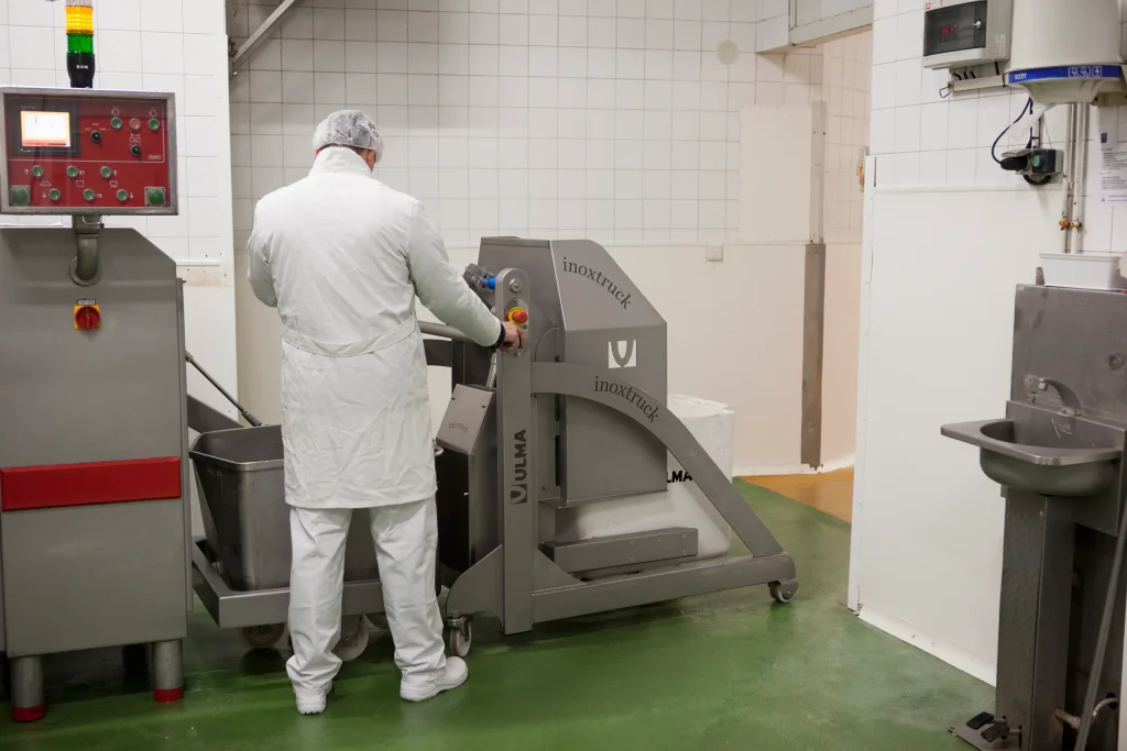Electric Pallet Bin Tipper Straddle Legs Cleanroom Stainless Steel EBT300E (2)