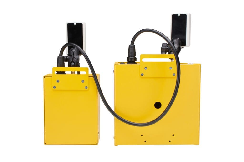 Hall Door Monitor 3 Back collision awareness