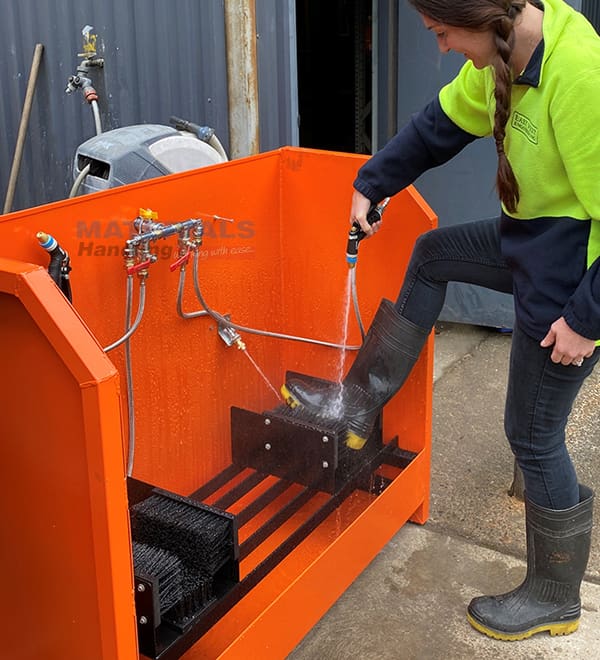 MSWS2PW Boot Cleaning Station Application MSWS2PW Boot Cleaning Station Application