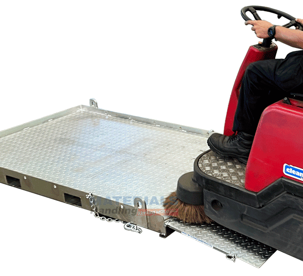 LHP1000 Transport Platform loading LHP1000 Lifting and Handling Platform loading