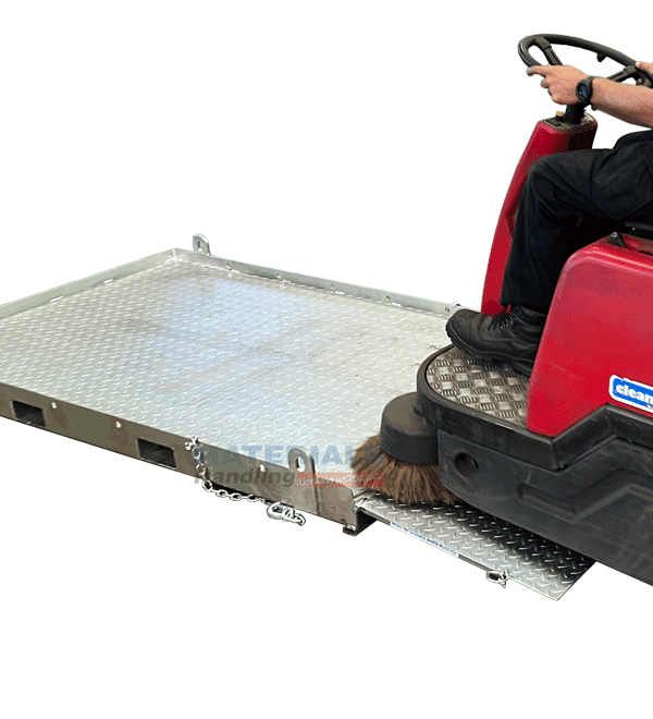LHP1000 Transport Platform loading LHP1000 Lifting and Handling Platform loading