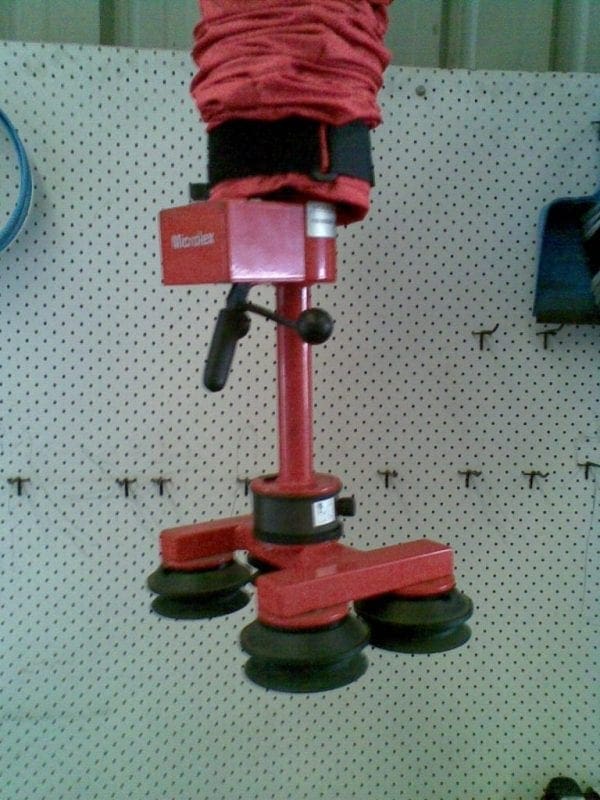 Technicaids demonstration Vaculex ML Vacuum Tube Lifter